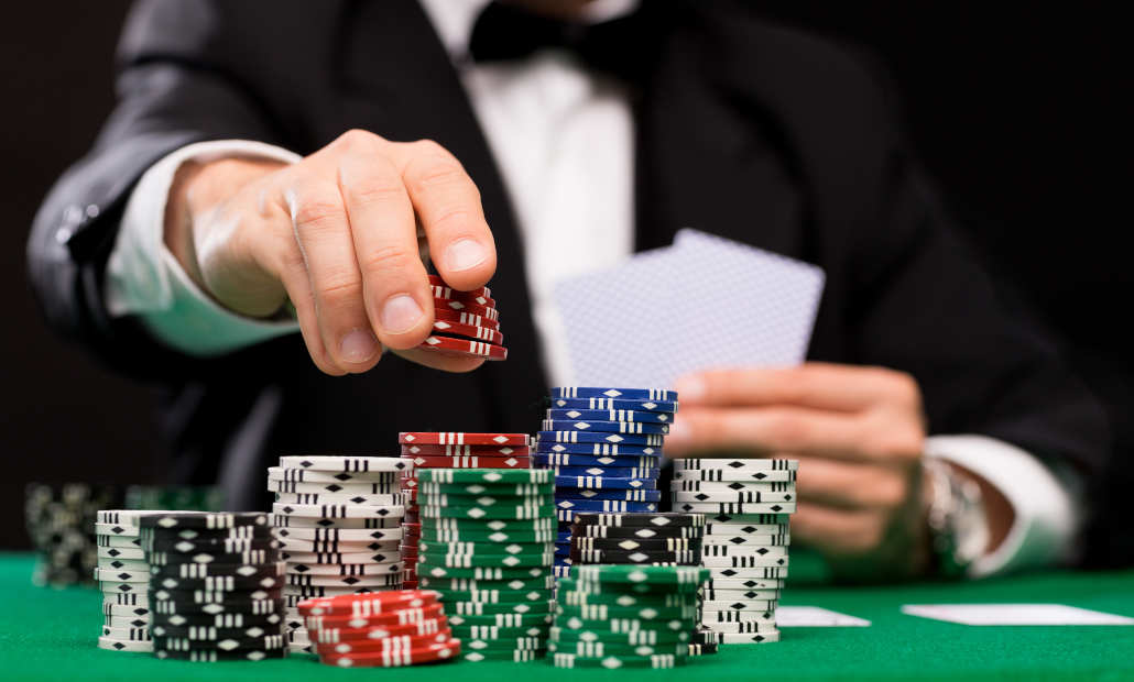 berapa banyak chip poker yang Anda mulai?