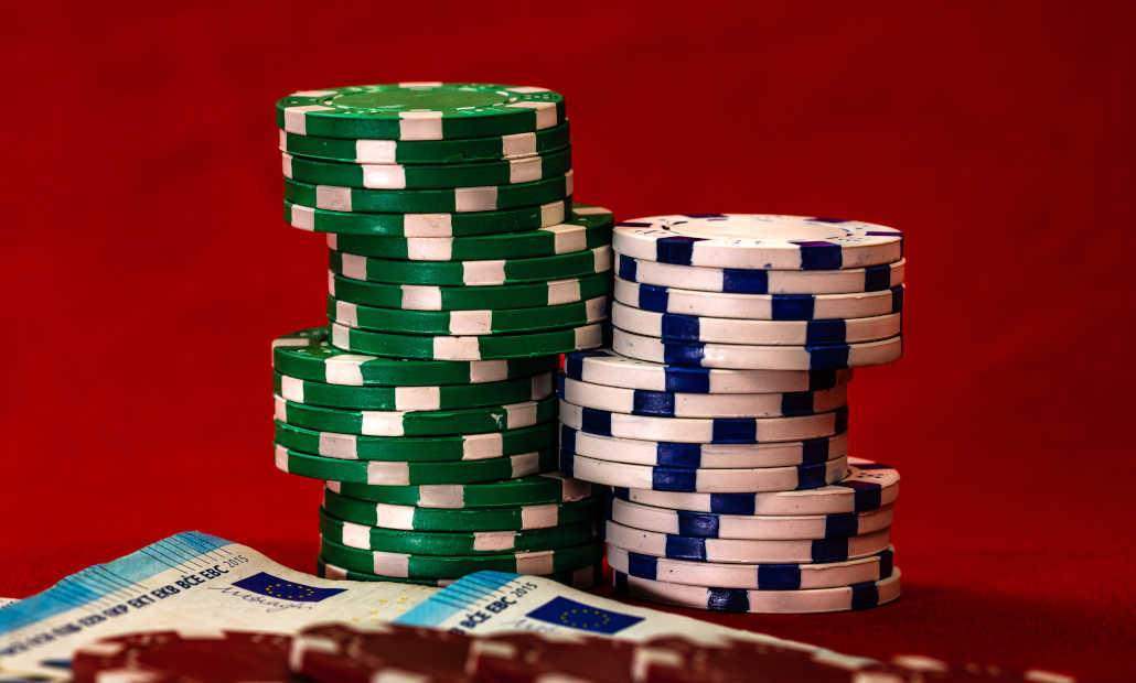distribusi chip poker