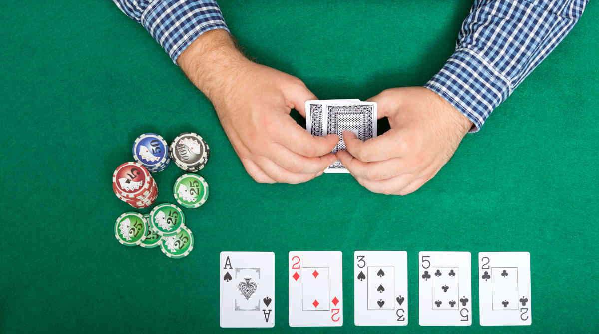 how to read poker hands